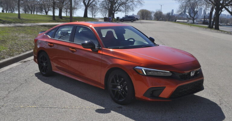 2022 Honda Civic Si HPT Review – New Duds, Same Spirit