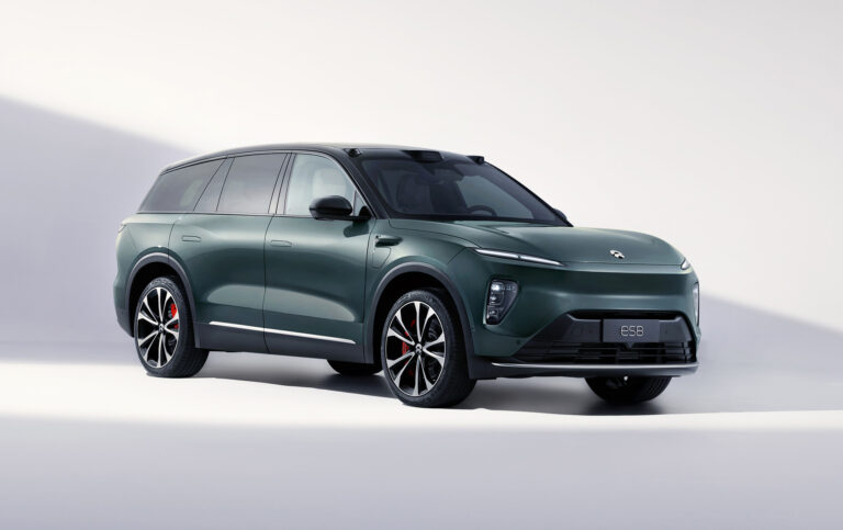 Nio reveals new EC7 and redesigned ES8 electric SUVs