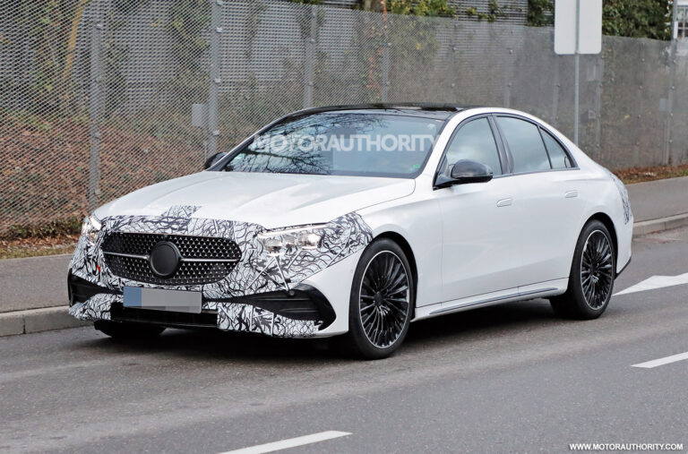 2024 Mercedes-Benz E-Class spy shots
