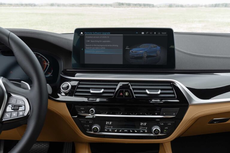 BMW expands feature subscriptions in US—and it’s not all bad