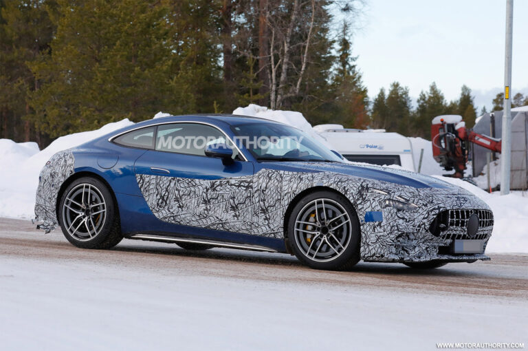 2024 Mercedes-Benz AMG GT spy shots