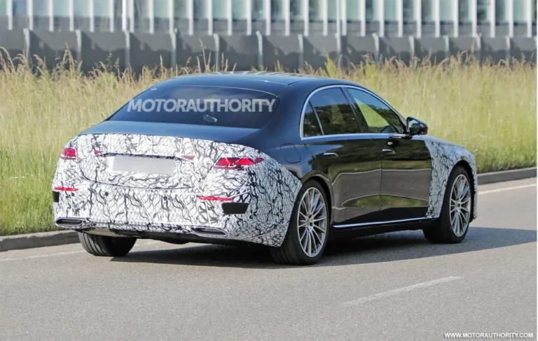 2027 Mercedes-Benz S-Class spied with major update