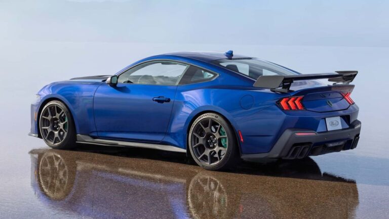Thousands of Ford Mustang muscle cars get a safety recall in Australia