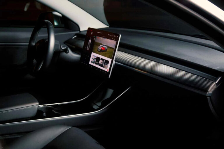 Tesla will resolve massive China recall with stickers and a software update