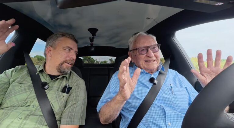 Musk promotes blatant Tesla FSD misuse as crash lawyers rejoice